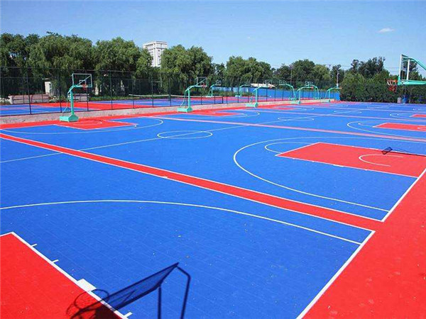 懸浮地板多姿多彩可鋪設(shè)場地場景眾多 懸浮地板多姿多彩可鋪設(shè)場地場景眾多